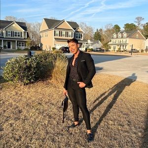 Meet your Posher, Victor